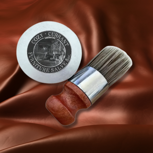 LeatherLux™ Lederbalsam mit Bürste
